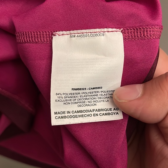 Nike Pro Women’s Large Lined Patterned Dri Fit Purple - Picture 6 of 7